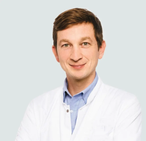 chirurg-fuer-fettabsaugungen-in-berlin-dr-kremer-thum